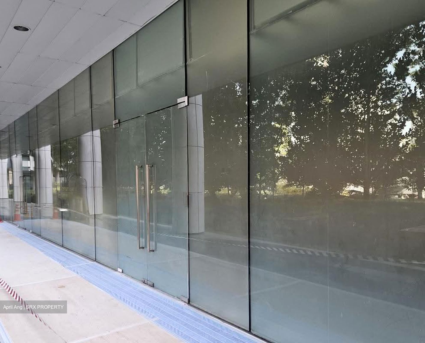 Ocbc Tampines Centre One (D18), Retail #613316281
